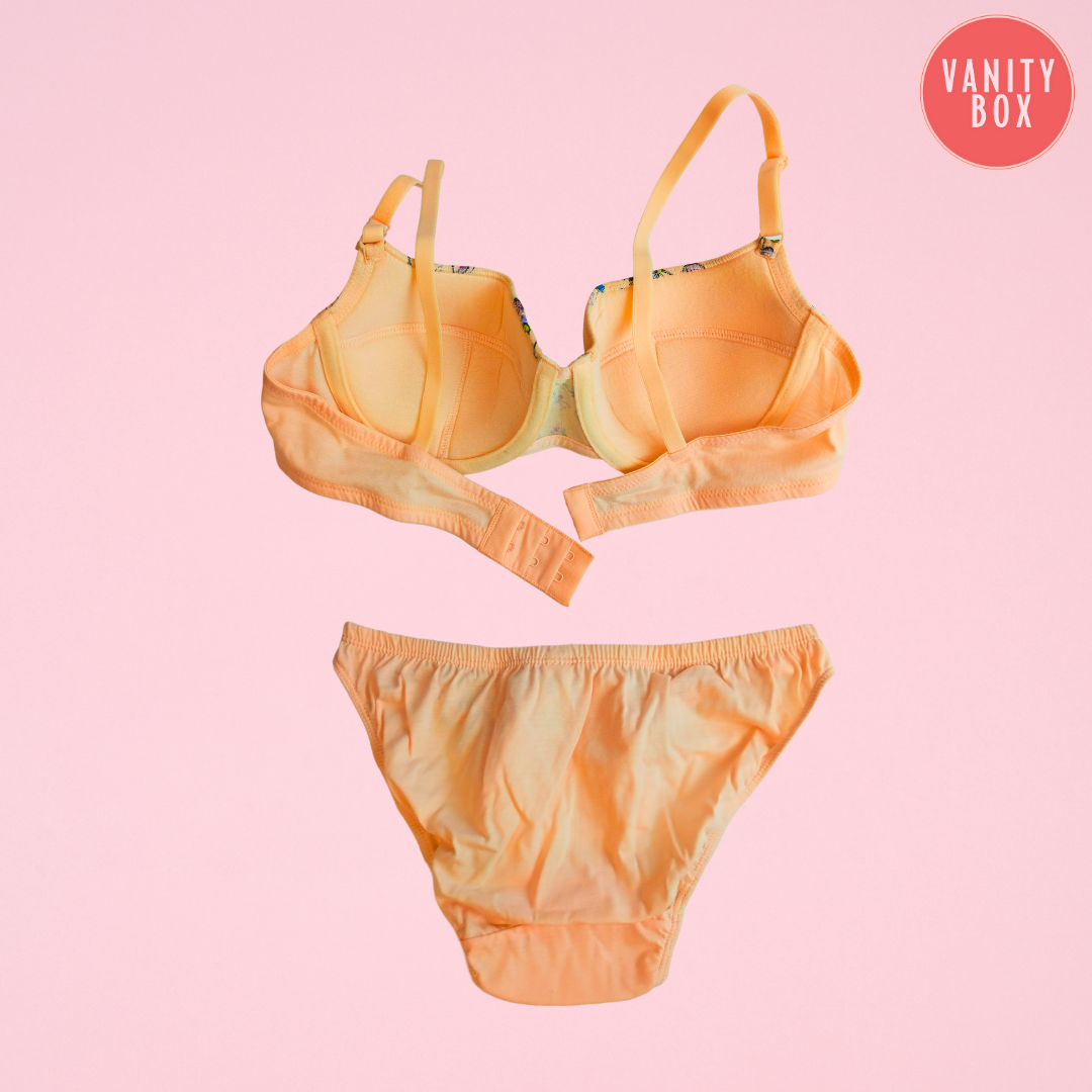 Avon Reiza  Underwire Bra with Panty Medium size