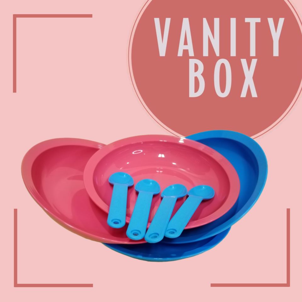 Tupperware Cresendo Plate & Cutlery  4pcs Set